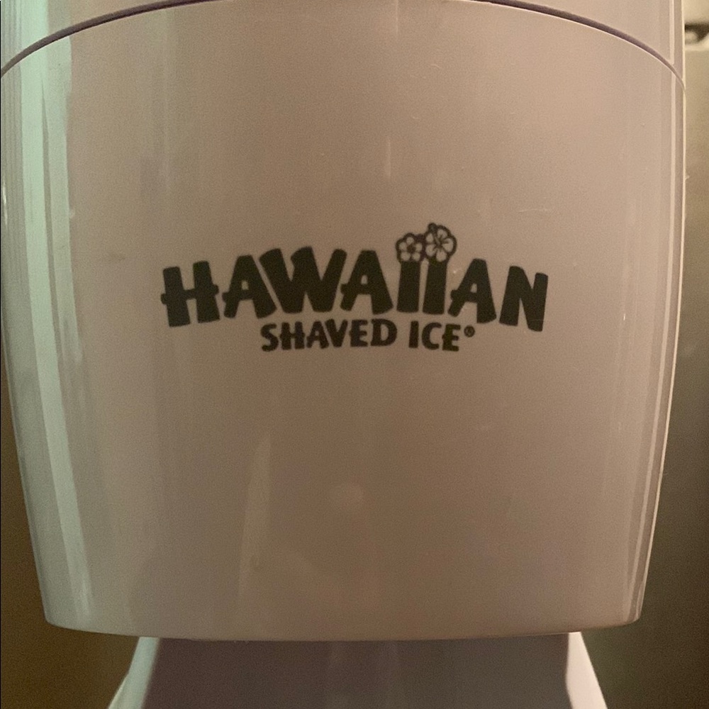 Hawaiian Shaved Ice Machine - Picture 6 of 7